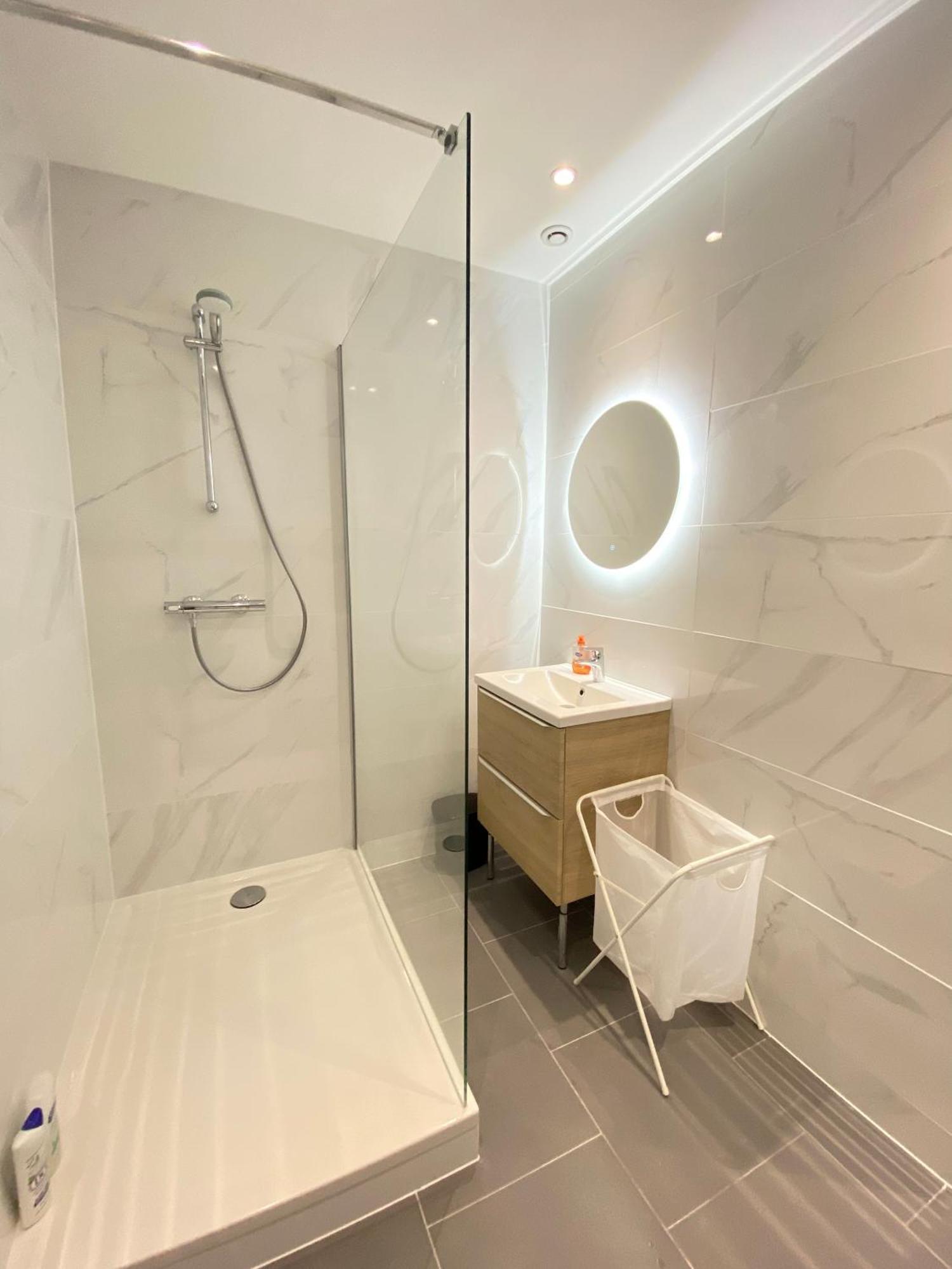 Magnifique T2 40m2 Lumineux, Moderne Et Renove Avec Fibre Apartment